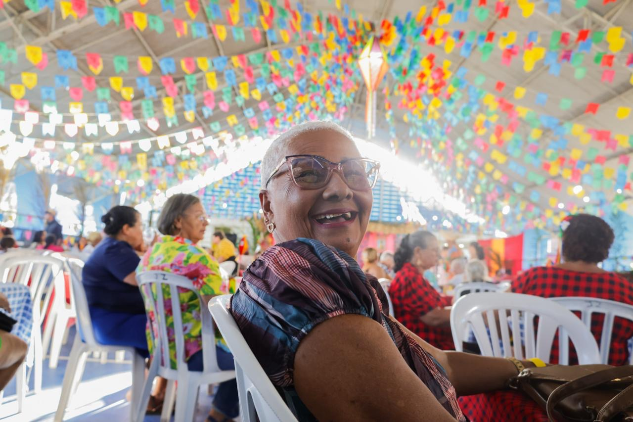 Aposentadoria com Alma Viva: Uma Cerimônia para Celebrar Histórias que Nunca se Aposentam